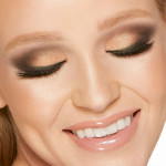 Палетка теней Born This Way Sunset Stripped Eye Shadow Palette