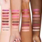 Мини-палетка теней Frosted Strawberry Mini Eye Shadow Palette