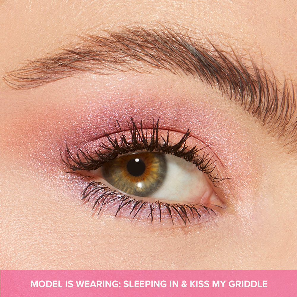 Палетка теней Maple Syrup Pancakes Eye Shadow Palette